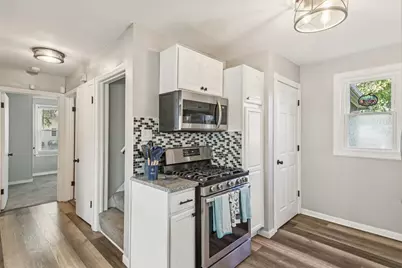 9258 S Albany Avenue, Evergreen Park, IL 60805 - Photo 12