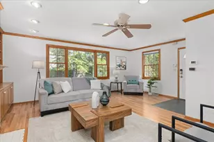 1945 Bosworth Ln, Northfield, IL 60093 - Photo 12