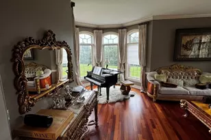 16W122 91st St, Burr Ridge, IL 60527 - Photo 8