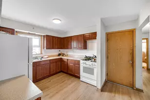 1306 N 36th Ave, Melrose Park, IL 60160 - Photo 4