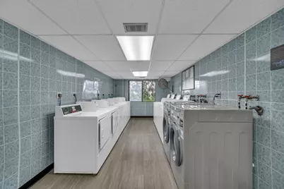 [Address not provided], Wheeling, IL 60090 - Photo 22