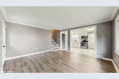 9719 S 81st Avenue, Palos Hills, IL 60465 - Photo 6