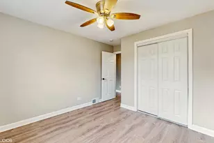 9719 S 81st Ave, Palos Hills, IL 60465 - Photo 14