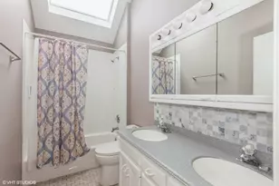 954 Black Walnut Dr, Sugar Grove, IL 60554 - Photo 12