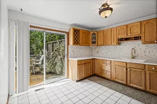 21220 Silktree Cir, Plainfield, IL 60544 - Photo 8