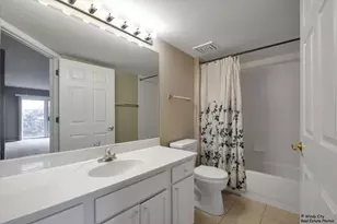 5555 N Cumberland Ave, Chicago, IL 60656 - Photo 30