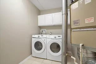 5555 N Cumberland Ave, Chicago, IL 60656 - Photo 34