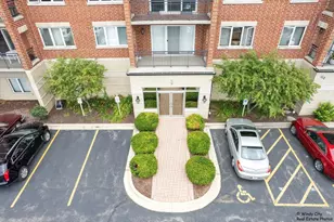 5555 N Cumberland Ave, Chicago, IL 60656 - Photo 22