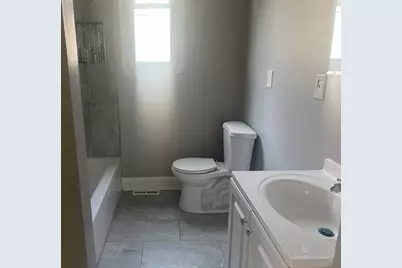 8135 S Muskegon Avenue, Chicago, IL 60617 - Photo 12