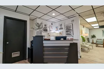 277 N York Street, Elmhurst, IL 60126 - Photo 2