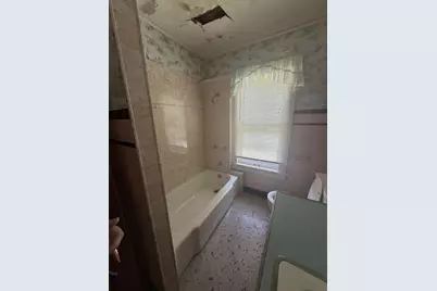 503 E Main Street, Morrison, IL 61270 - Photo 16