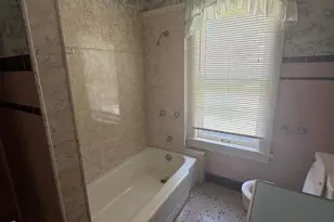 503 E Main St, Morrison, IL 61270 - Photo 16