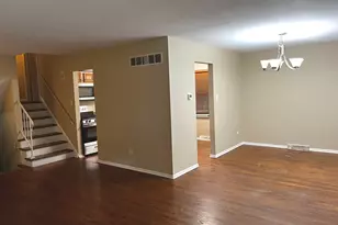 5110 Arquilla Dr, Richton Park, IL 60471 - Photo 2