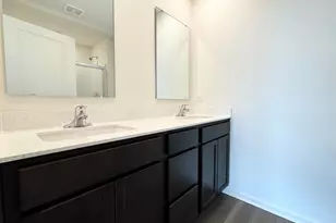 381 Summit Cir, Lombard, IL 60148 - Photo 12