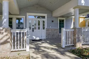 504 E Church St, Champaign, IL 61820 - Photo 4