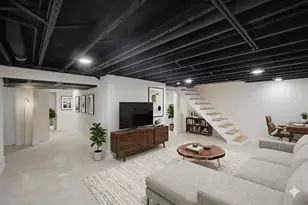 645 E Calhoun St, Woodstock, IL 60098 - Photo 12