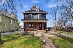 645 E Calhoun St, Woodstock, IL 60098 - Photo 2