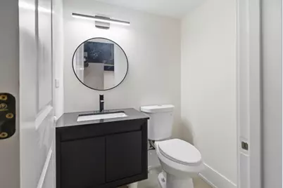 645 E Calhoun Street, Woodstock, IL 60098 - Photo 14