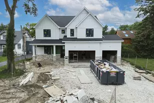 6136 Bentley Ave, Willowbrook, IL 60527 - Photo 1