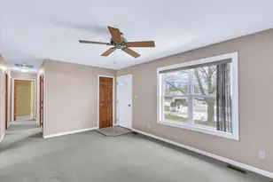 502 Richard Ct, Mahomet, IL 61853 - Photo 8