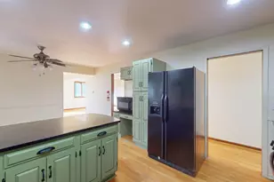 6 Saddlewood Ct, Sugar Grove, IL 60554 - Photo 14