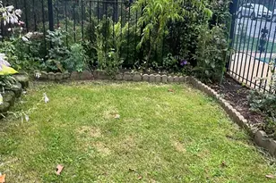 3513 W Beach Ave, Chicago, IL 60651 - Photo 12