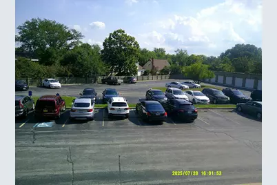 5 E Carriageway Drive #210, Hazel Crest, IL 60429 - Photo 4