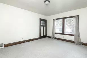 4952 Linscott Ave, Downers Grove, IL 60515 - Photo 8