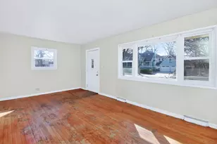 4945 Middaugh Ave, Downers Grove, IL 60515 - Photo 4