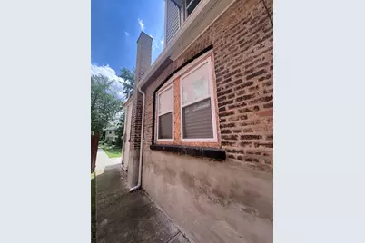 1105 W 111th Place, Chicago, IL 60643 - Photo 4