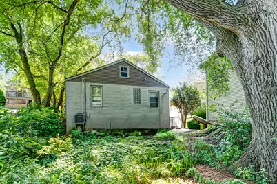 50 N Lake Avenue, Fox Lake, IL 60020 - Photo 16