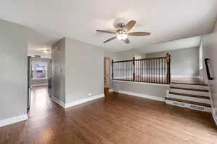 666 Barberry Rd, Highland Park, IL 60035 - Photo 8