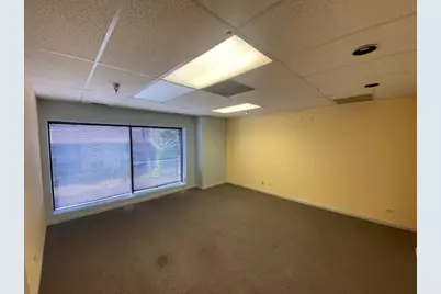 9944 S Roberts Road #205, Palos Hills, IL 60465 - Photo 8