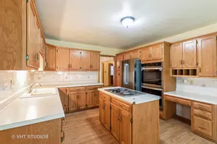 438 Tamarack St, Park Forest, IL 60466 - Photo 6