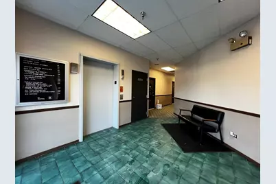 9944 S Roberts Road #208, Palos Hills, IL 60465 - Photo 4