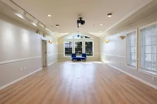 504 E Church St, Champaign, IL 61820 - Photo 8