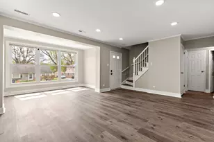 320 Oakwood St, Park Forest, IL 60466 - Photo 4