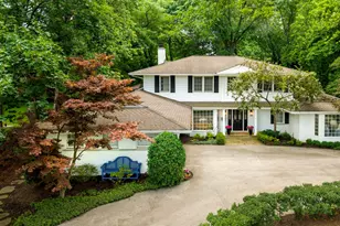 1118 Mt Pleasant Rd, Winnetka, IL 60093 - Photo 2