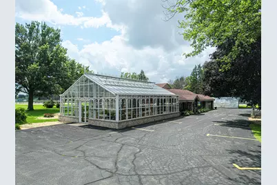 1126 E State Street, Sycamore, IL 60178 - Photo 4