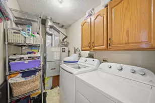 2S631 Angeline Ct, Warrenville, IL 60555 - Photo 20