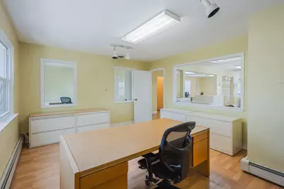152 Burlington Avenue, Clarendon Hills, IL 60514 - Photo 6