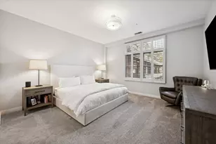 560 W Fulton St, Chicago, IL 60661 - Photo 16