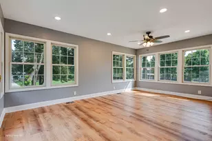 102 Hickory Ln, Morris, IL 60450 - Photo 12