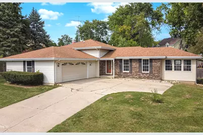 102 Hickory Lane, Morris, IL 60450 - Photo 1