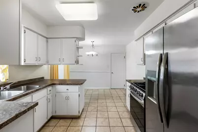 14839 Lawndale Avenue, Midlothian, IL 60445 - Photo 12