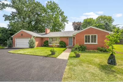 985 W Deerpath Road, Lake Forest, IL 60045 - Photo 1