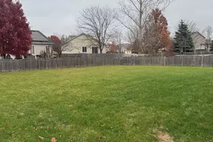 825 Grant Dr, Minooka, IL 60447 - Photo 12