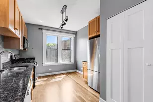 628 Judson Ave, Evanston, IL 60202 - Photo 4