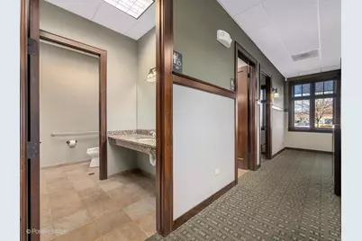 400 S Knoll Street #A, Wheaton, IL 60187 - Photo 18