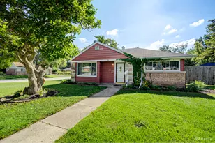 27 Apple Ct, Park Forest, IL 60466 - Photo 2